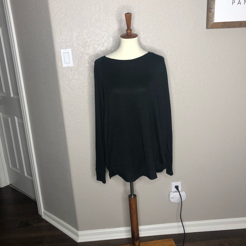 Gap sweater, size large.